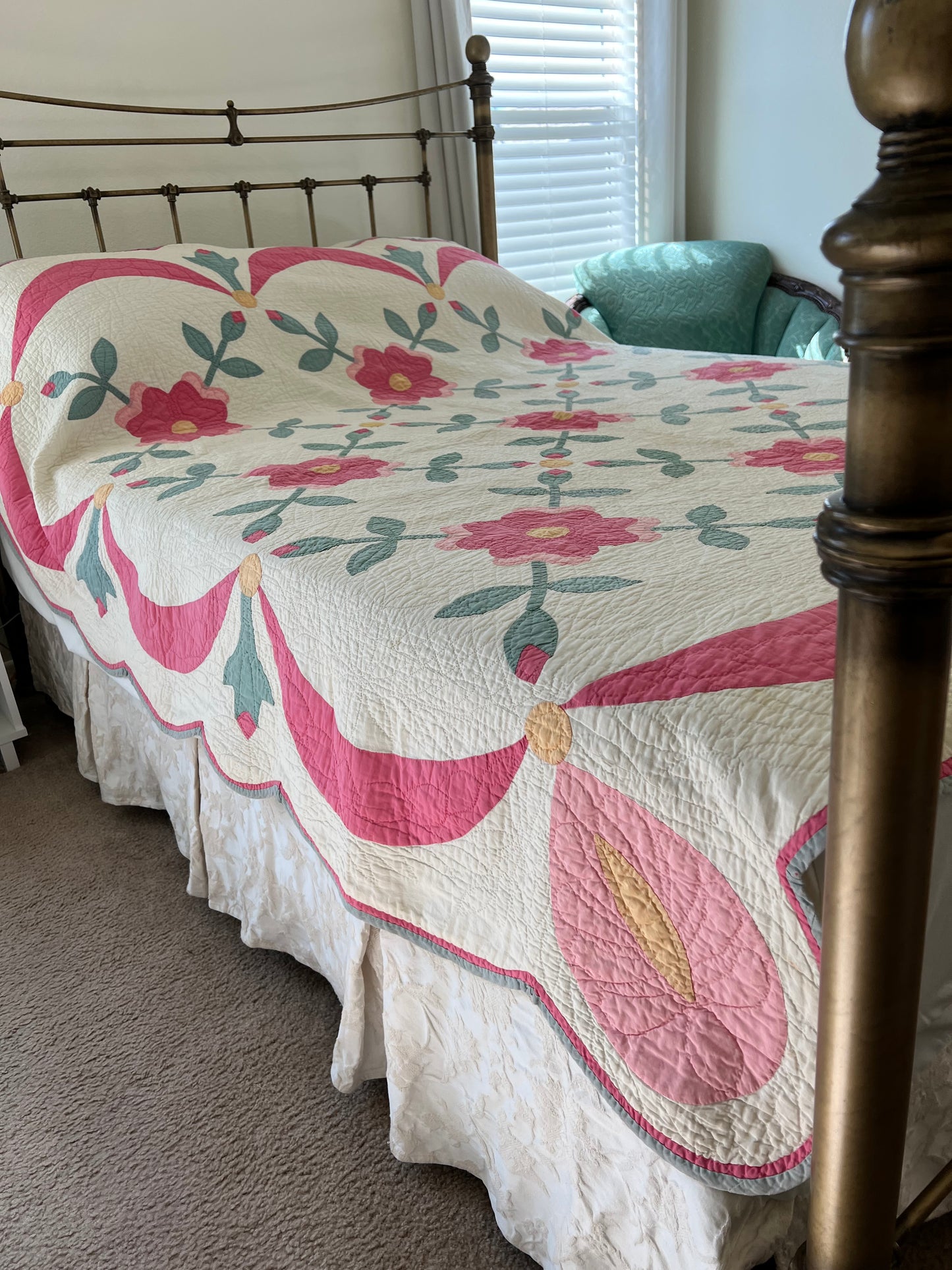 Ohio rose appliquéd & hand quilted beauty 80x82