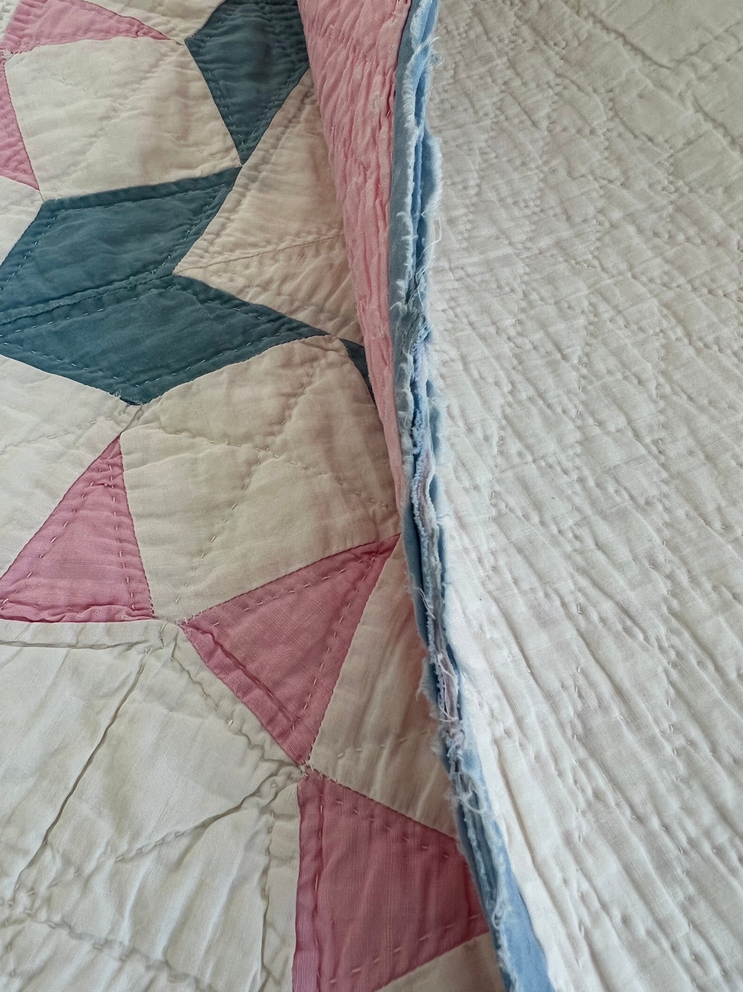 1952 Star flower pink and blue quilt
