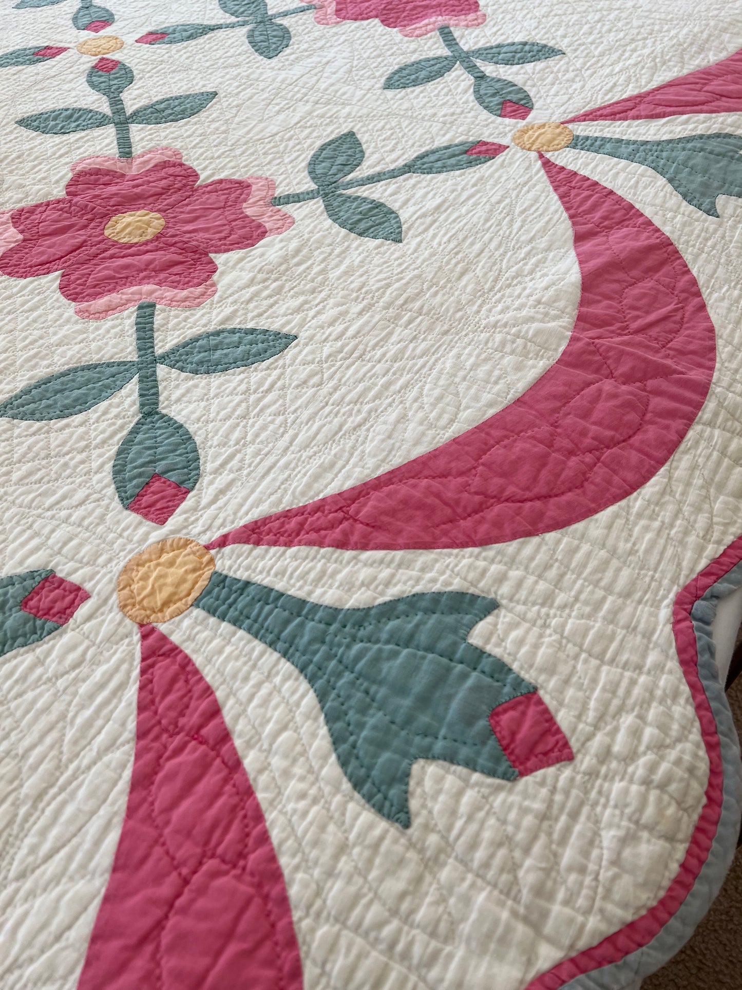 Ohio rose appliquéd & hand quilted beauty 80x82